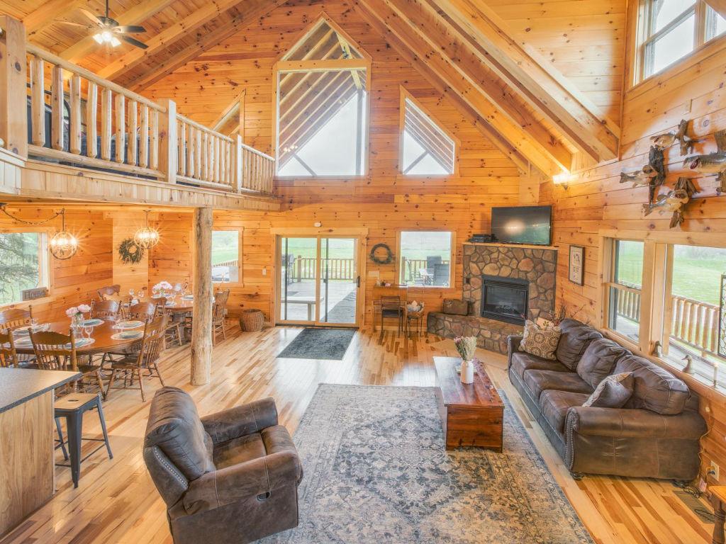 Amenities 3000 sq ft Lodge